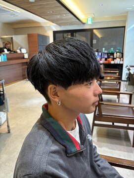 インアンドヤング(in&yang) グレージュアッシュ/刈り上げマッシュ