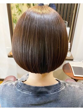 40代大人女性に◎上品で艶がある美人ボブ