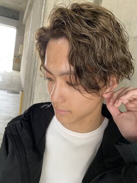 イーエス(E.S) ハイトーンパーマ