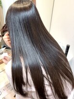 アマニ ヘアー ホスピタル(AMANI. HAIR HOSPITAL)&nbsp;AMANI 光沢が心地よいストレートヘア
