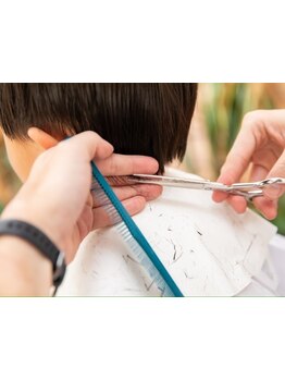 【豊田市/理容室】落ち着きある空間でマンツーマン施術！大型サロンが苦手なお客様にも寛いでいただける◎