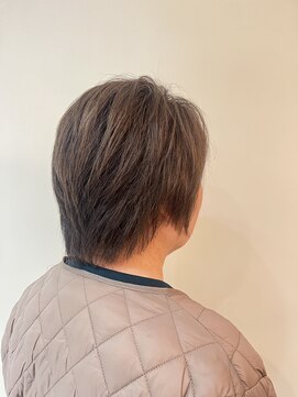 フレッシュサラダ エモーション(EMOTION) ショートスタイル「明るい白髪染め」