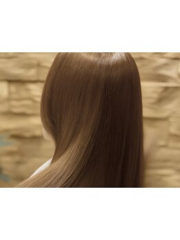 髪だけでなくココロも潤うAVEDAのヘアカラー☆肌に優しいカラーなので、傷みが気になる方にもおすすめ◎