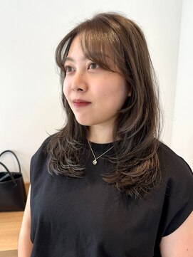 アリゲート ダイカンヤマ(Ari gate daikanyama) ミディアムレイヤーカット透明感カラーグレージュブリーチなし