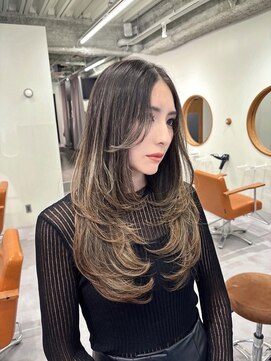 ボンドストーリーホワイト(BondStory White) 【秋冬特殊】海外風レイヤーカット