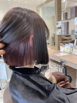 アッシュ 草加店 (Ash) ボブ×インナーブリーチカラーレッド