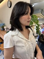 ナループロアボタン(Nalu pu loa BOTAN)&nbsp;海外風レイヤー/ミディアムレイヤー/かきあげ前髪