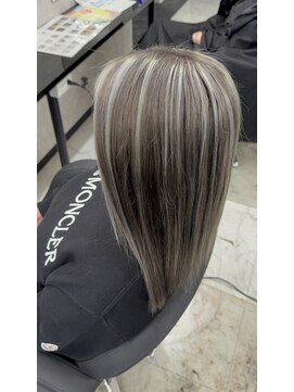 アンダーバーマッティーナ(UNDRvr mattina) ハイライトカラー 水素トリートメント 2.8