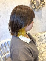 ディーヴァヘアーエズ(DIVA hair Eze) 切りっぱなしボブ/インナーカラー黄色/ブリーチ1回