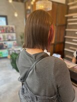 アングゥイー(ungu iE)&nbsp;白髪ぼかしカラー×インナーカラー