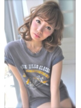 クラン(clan) clan<外国人風キュートミディ＞