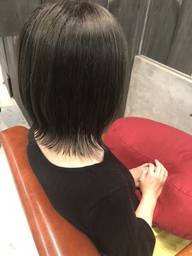 ルース(RUTH) 外ハネスタイル