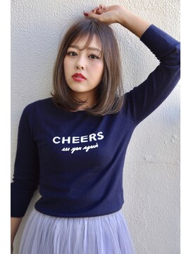 イソラブル(ISOLA-blu) 【柔らか透明感】ハイライト＋ミルクティーアッシュ×ボブ