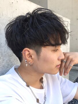 フィフス(fifth) コンマヘアフェザーマッシュソフトツーブロック無造作パーマ