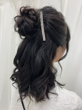 アリー(ALLIE´) ◯簡単ハーフアップ【BEAUTY SALON ALLIE´】