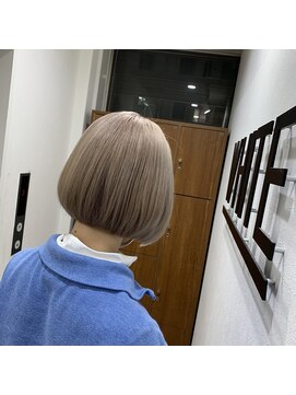 アンダーバーホワイト 南海難波店(_WHITE) ホワイトベージュ