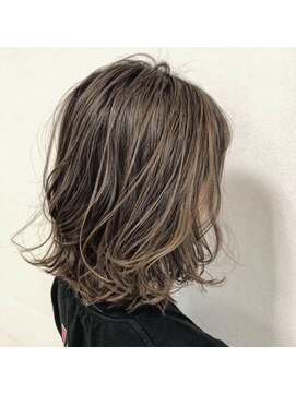 キールーム(Kir'oom) シークレットハイライト ベージュ