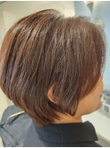 ショートボブ