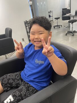 キング 高槻(K!ng) 【高槻】　キッズ　スパイラルパーマ