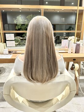 フラム(fulam) ホワイトベージュ