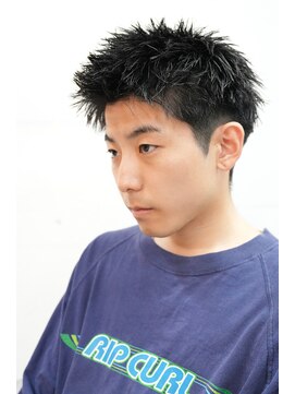 ルックグッドストア タカラヅカ(LOOK GOOD STORE TAKARAZUKA) メンズカットアップバングダークアッシュスキンフェード1106