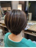 ショートボブ×ハイライト
