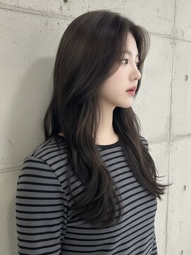 エイチ ウルフカット 大阪梅田(811) 50代ハンサムショートショートバレイヤージュクラゲヘアパーマ