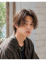 MEN's Baguz MEN'Sカット/ MEN'Sパーマ/ MEN'Sカラー 韓国ミディアム×フェザーカール×センターパートレイヤー