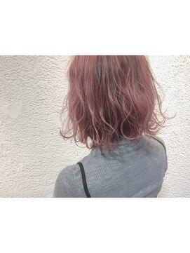 ラッド 心斎橋店(RAD) ゆるふわ外ハネピンクベージュ