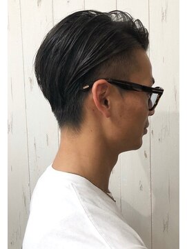 チームボス(Team BOSS) 爽やかメンズ×ツーブロック