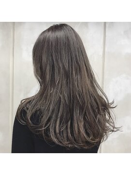 ザ デイ(THE DAY) ライトグレーとベージュ【グレージュ】