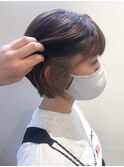 ショートボブ×ホワイトアッシュ