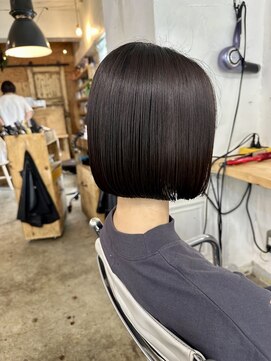 ウィークエンド(WEEKEND) スッキリボブ　カット＋カラー＋トリートメント9900円