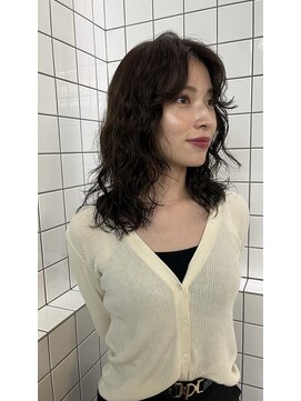 スタニング 渋谷(STUNNING.) レイヤーパーマ ミディアムパーマ