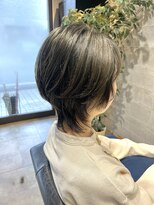 ソフ(sof) ショートウルフ　オリーブカラー