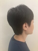 ラクーン(raccoon)&nbsp;女性らしい耳だしショート