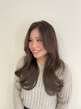 リラ(LILAC) 上品ロングレイヤーカット