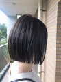 ルータス(loutus) 光にあたると透明感！そうでない時は落ち着いて見える暗髪ヘア♪