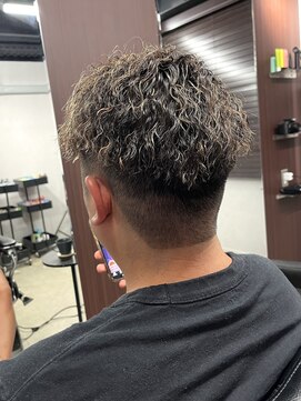 マーズ(MARS) ツイストスパイラルツイストパーマ刈り上げツーブロックフェード