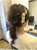 お呼ばれへア ヘアセット 編み下ろし 三つ編み 透明感カラー