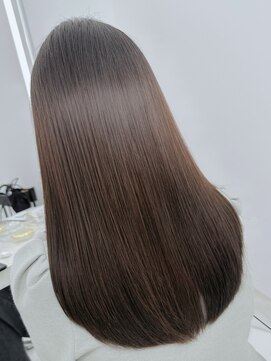 コア プラス 立川(COA PLUS) 韓国風レイヤーカット髪質改善ダブルカラーハッシュカット