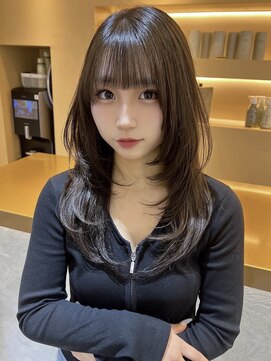 ディーバ 横浜(D.I.E.V.A) 10代20代30代韓国ハッシュカット艶髪ストレートラテグレージュ