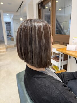 アクア(AQUA) 白髪ぼかしハイライト