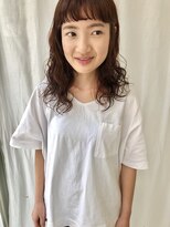 ツイギー 伊賀上ビル店(TWiGGY)&nbsp;ウェーブパーマミディアム。ベビーバングが可愛い。