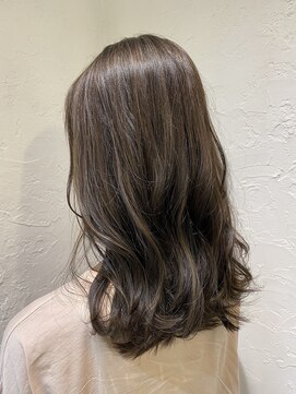 エネルジア(ENERGEIA) ベージュ×ハイライト