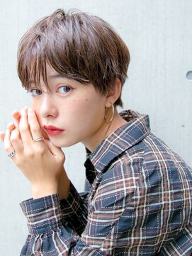 ルティア(Lutia) ガーリーショート