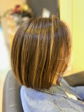 エディット アンド 緑地(Edit&) 脱白髪染め、白髪ぼかし、大人ハイライト