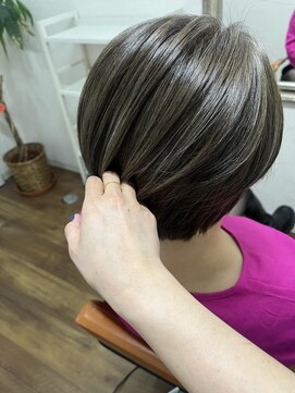 プライズ アイリス 池袋東口店(prize Iris) 白髪ぼかしハイライトイルミナカラー池袋