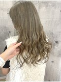 シルバーベージュ