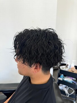 エイト(AITE) ベリーショート/ダークアッシュ/ニュアンスパーマ/韓国マッシュ